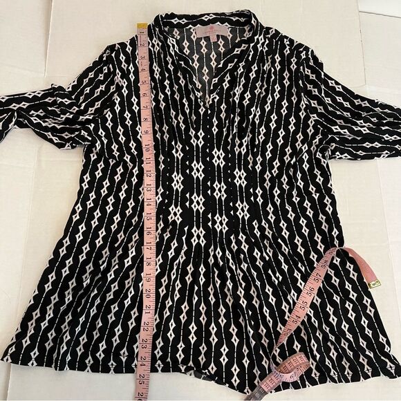 New Laurie Felt Cinched Front V-Neck Top | Size L - Picture 8 of 8